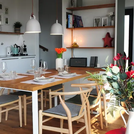 Senden 6 Anton 公寓